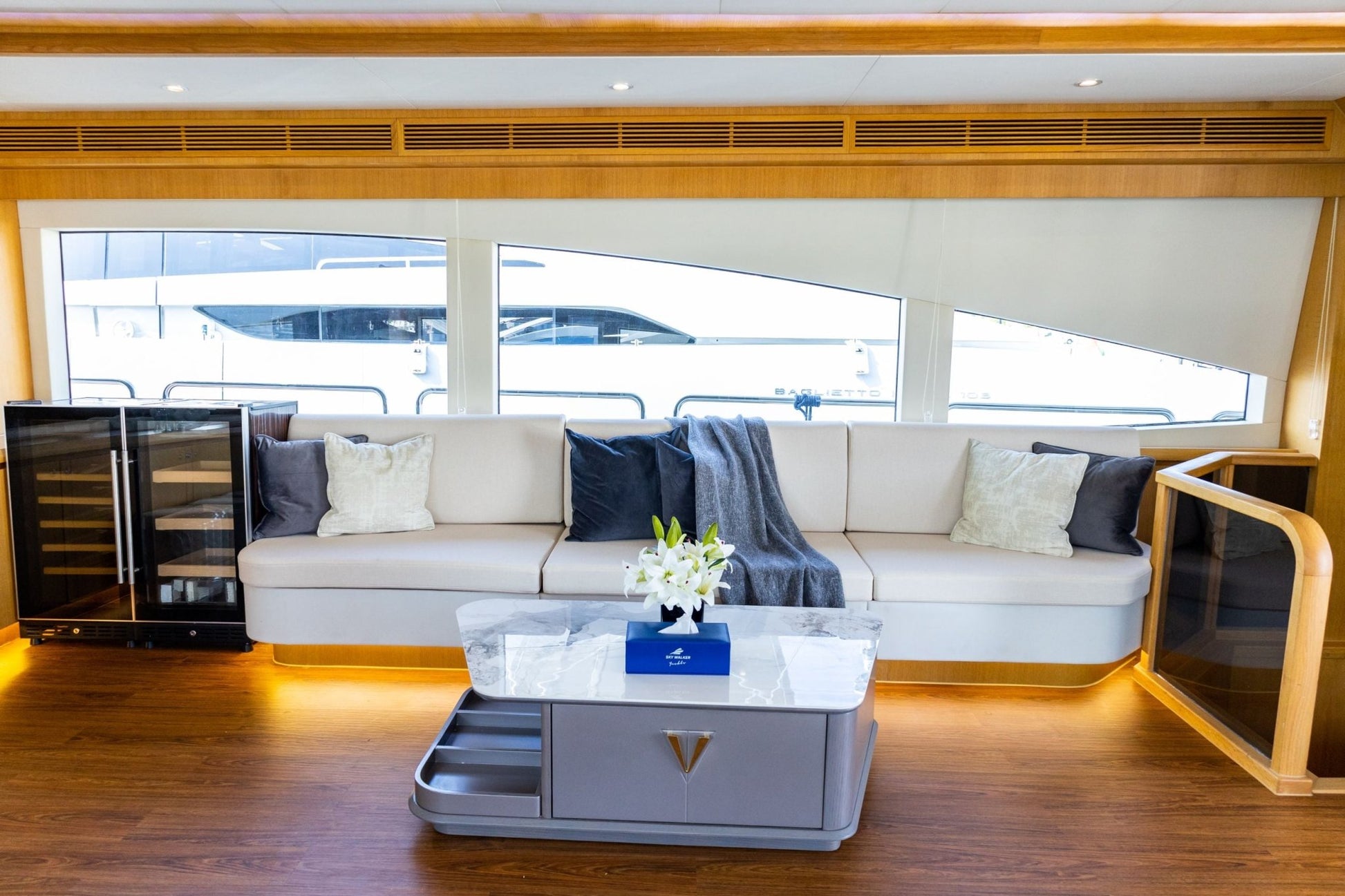 Kona 110ft(34m) 85 Guest Capacity - Flame Travel Dubai