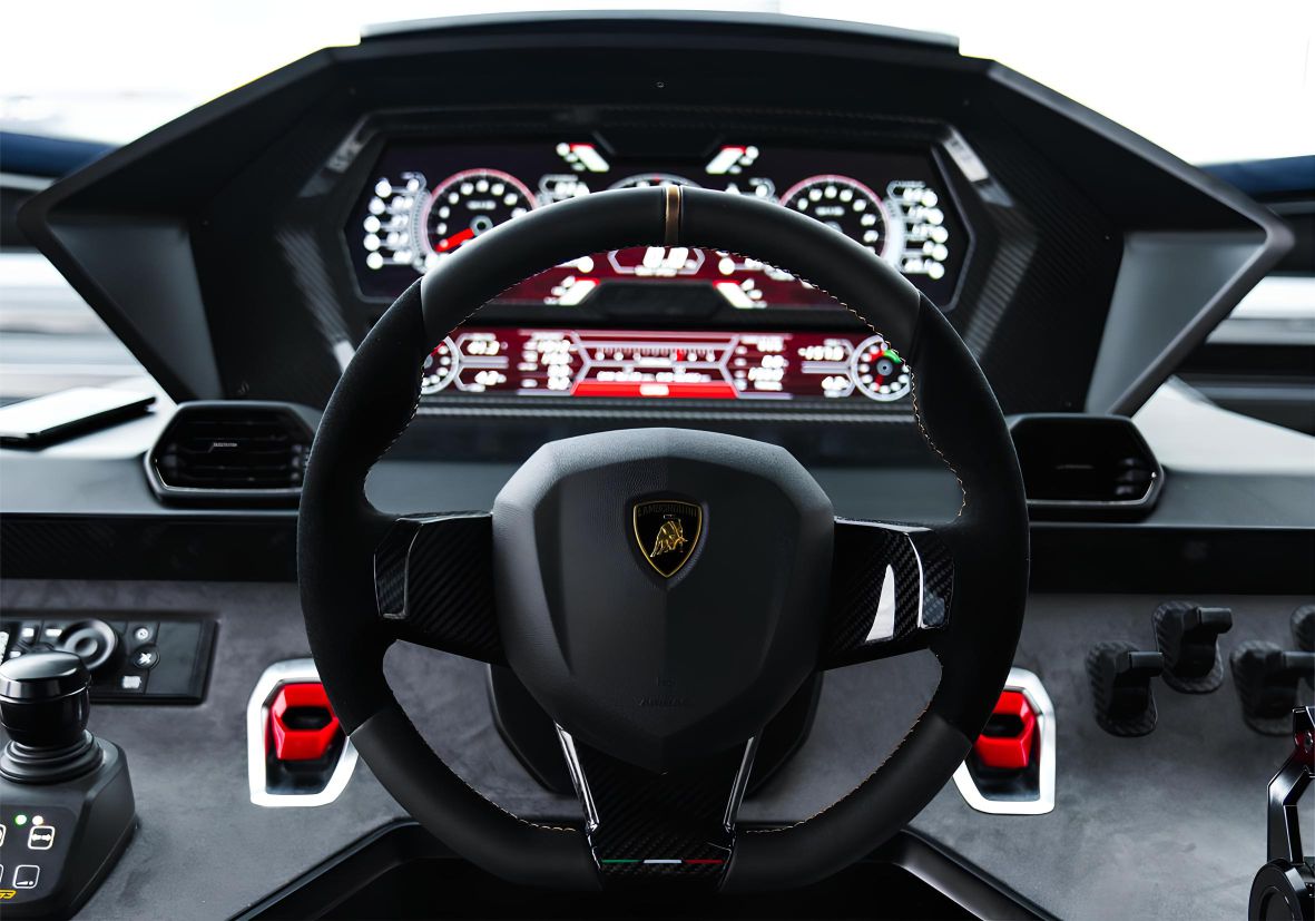 Lamborghini 63ft(20m) 10 Guest Capacity - Flame Travel Dubai