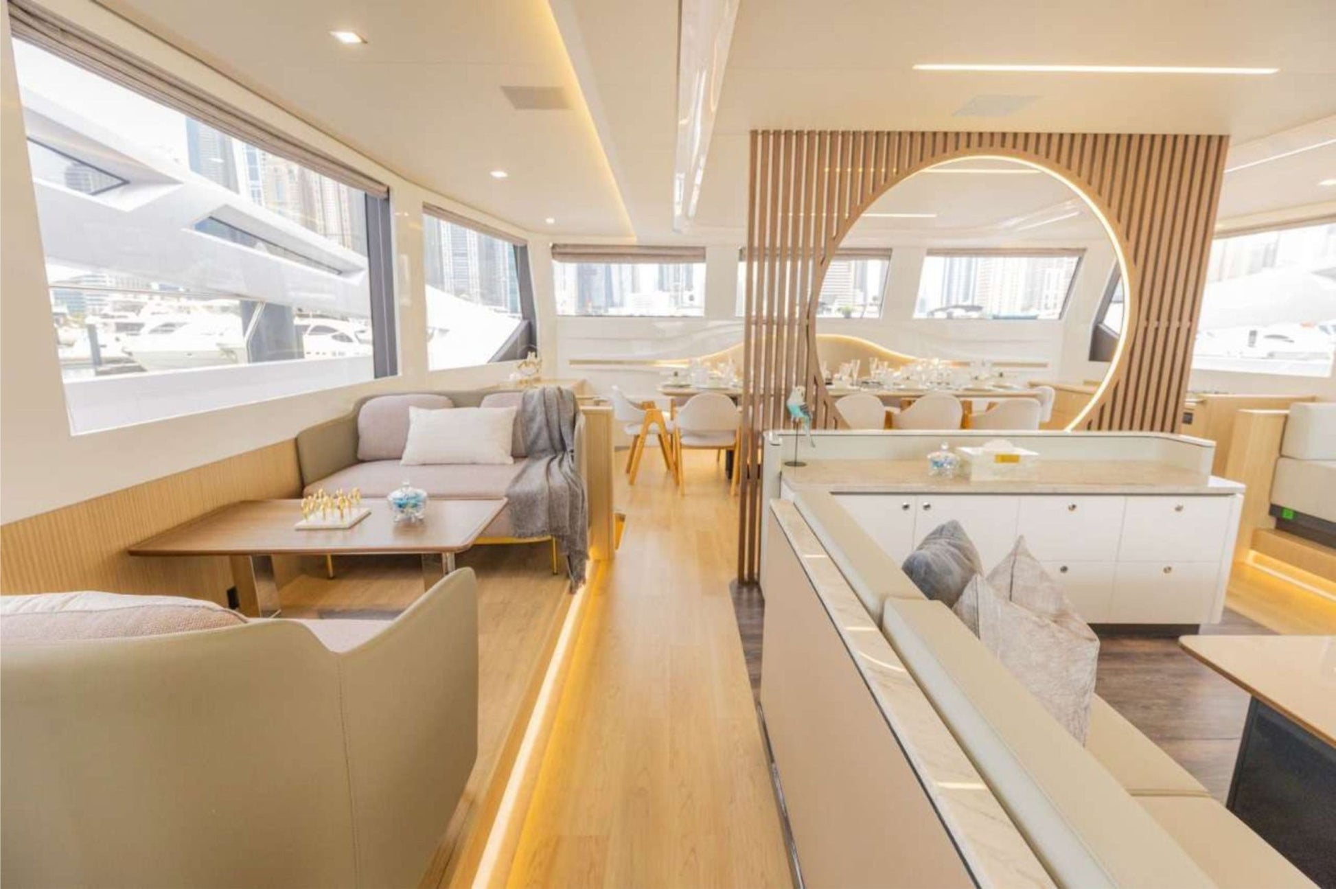 Infinity 60ft(18m) 40 Guest Capacity - Flame Travel Dubai