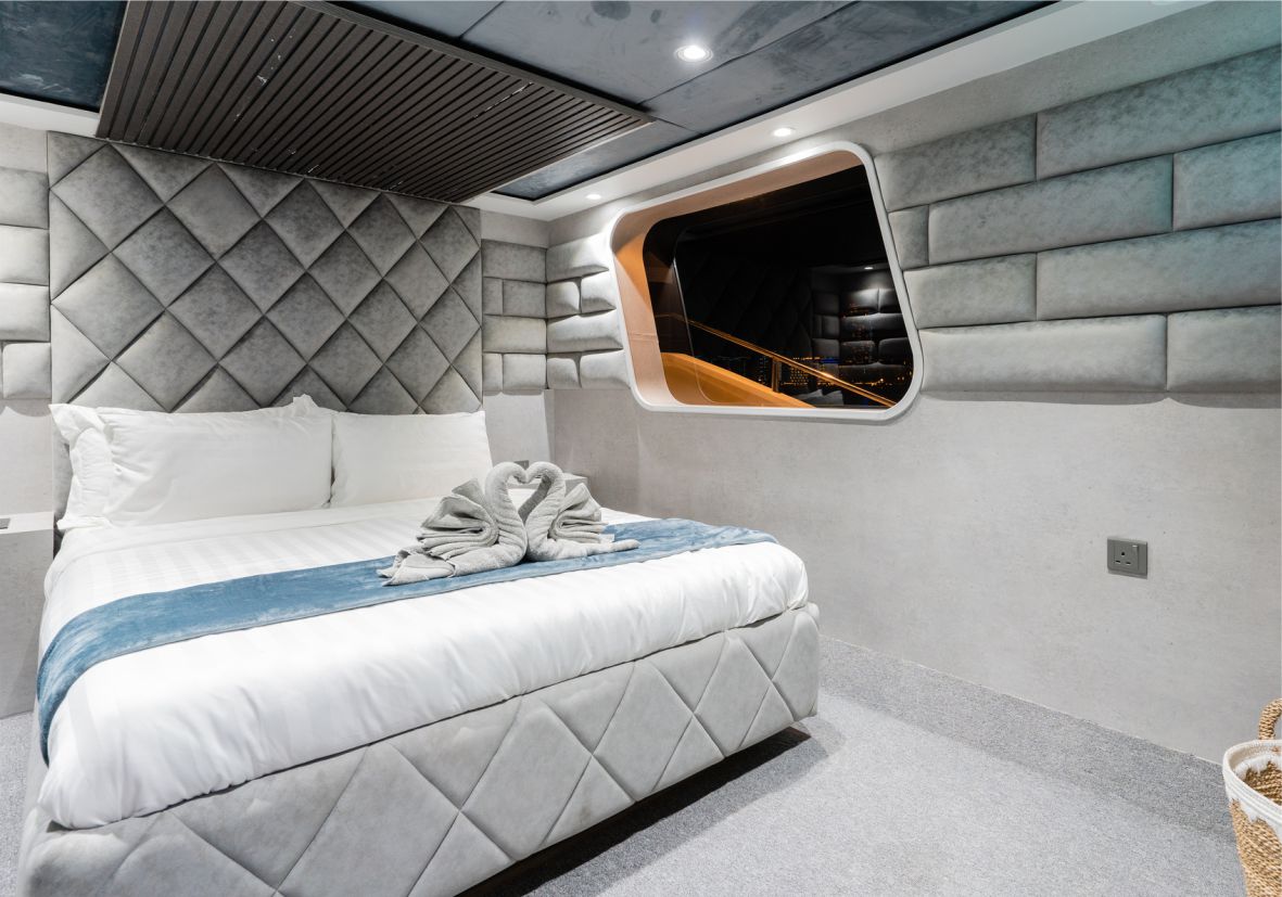 Sweet Caroline 125ft(38m) 150 Guest Capacity - Flame Travel Dubai