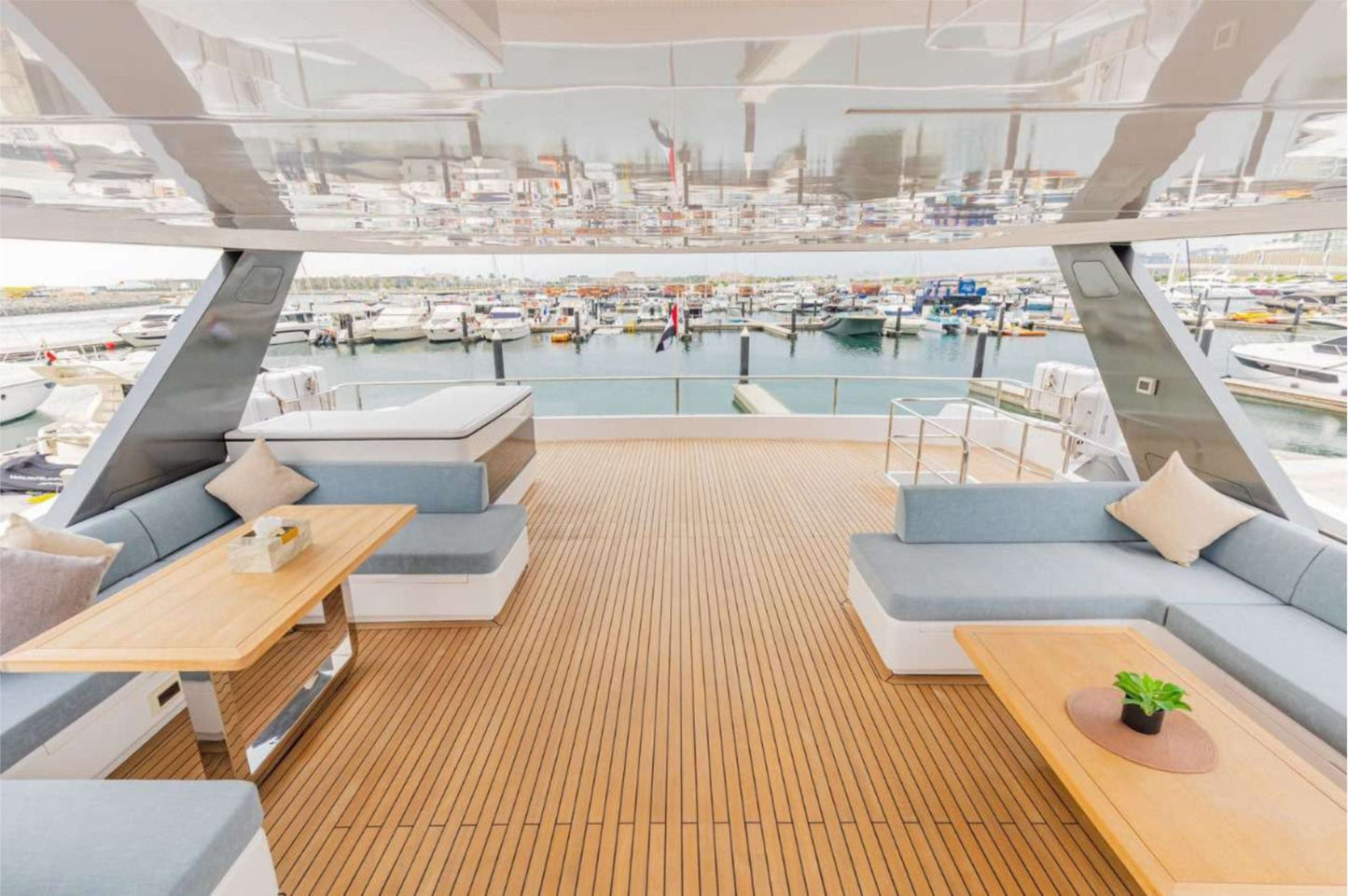 Infinity 60ft(18m) 40 Guest Capacity - Flame Travel Dubai