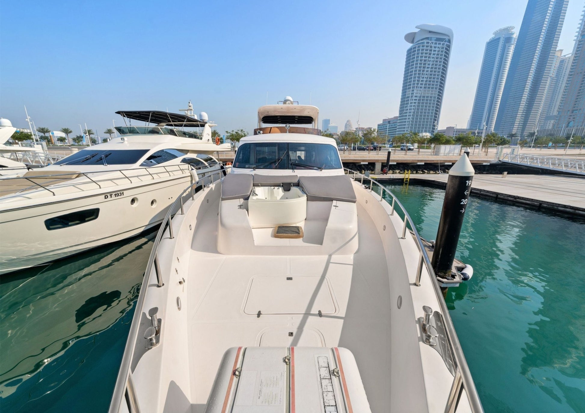 Big dady 90ft(27m) 50 Guest Capacity - Flame Travel Dubai
